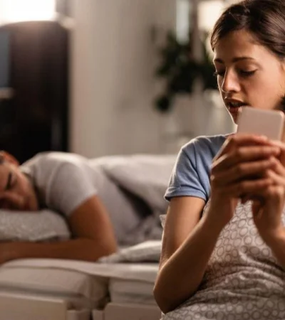 psicologia-mente-engano-amor-cuernos-png.