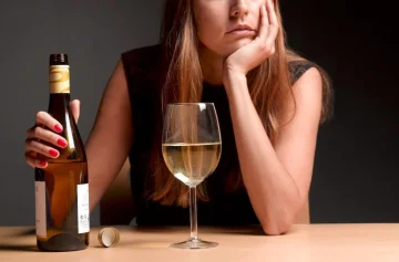 Una franja etaria de mujeres sufre complicaciones por culpa del alcohol