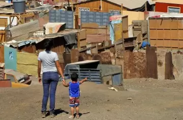 En el primer semestre del 2024, la pobreza aumentó al 52% y la indigencia al 17,5%