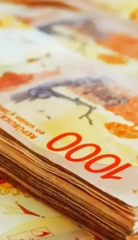 pesos-argentinos-2-png.