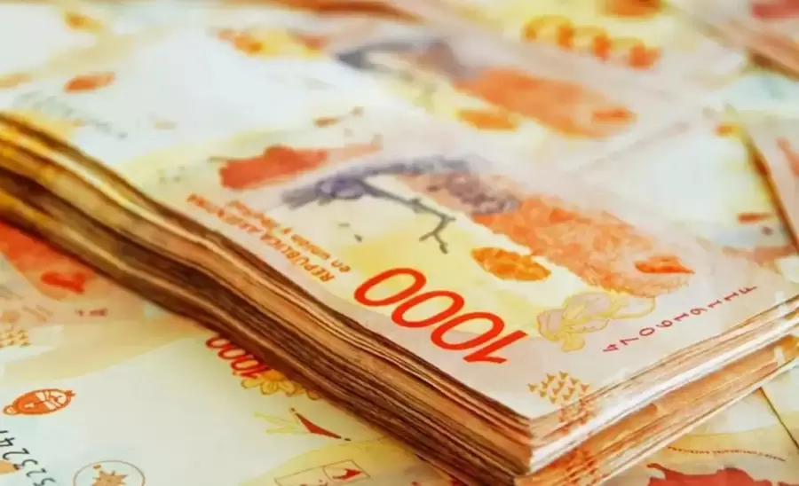 pesos-argentinos-2-png.