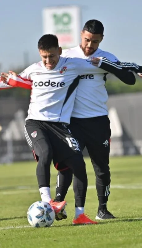 gntzh63wgaaumkd-jpg.