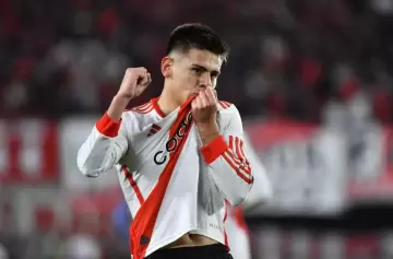 La tajante condición del Manchester City para que el "Diablito" Echeverri regrese a River