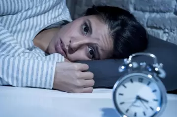 A descansar: el dañino efecto que puede tener la falta de sueño en tu cerebro