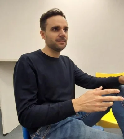 97fcf750-67b4-451f-9f7b-5d30a8e4b3c8-jpg.