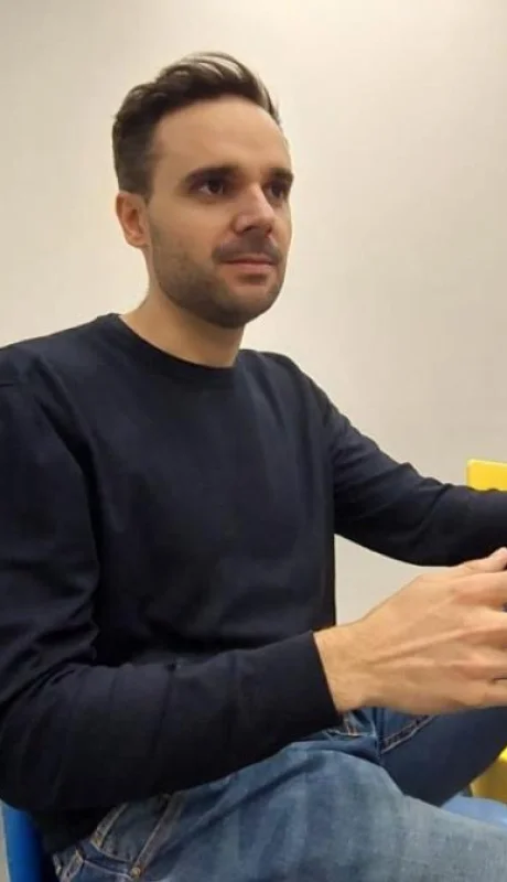 97fcf750-67b4-451f-9f7b-5d30a8e4b3c8-jpg.