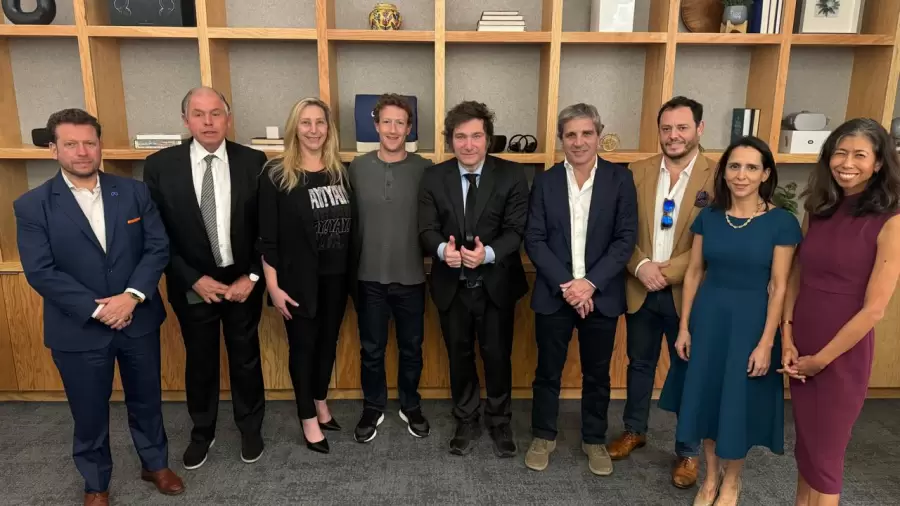 El Presidente Javier Milei se reunió anoche con el CEO de Meta, Mark Zuckerberg, y ejecutivos de la empresa para discutir las oportunidades que ofrece