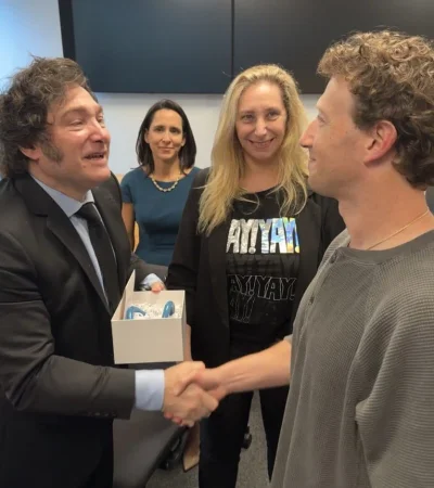 Javier Milei junto a Mark Zuckerberg.