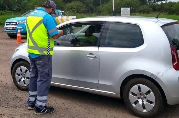 Con qué documentos se debe circular en automóvil