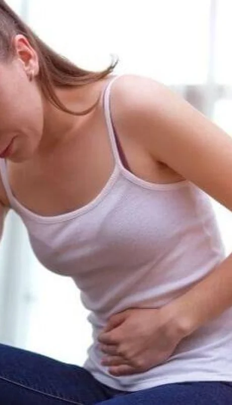 dolor-mujer-enfermedad-ovarios-png.