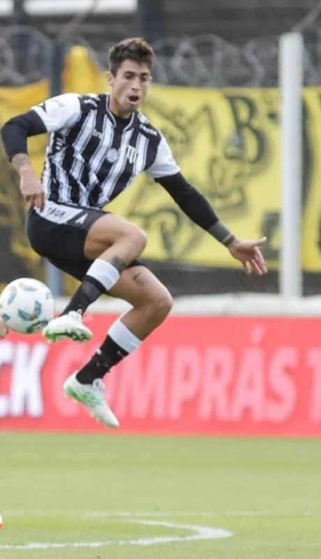 gnpb7p5wcae2oeg-jpg.