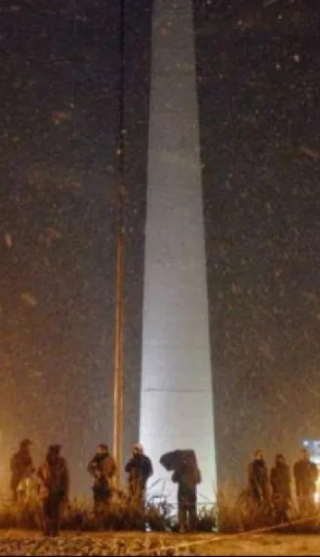 nieve-nevada-obelisco-png.