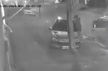 Robo relámpago: así se llevan en segundos el techo de un auto