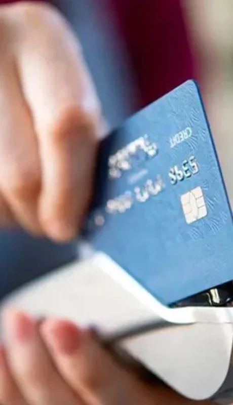 Las compras con crédito tuvieron una mejora interanual de 8,7%.