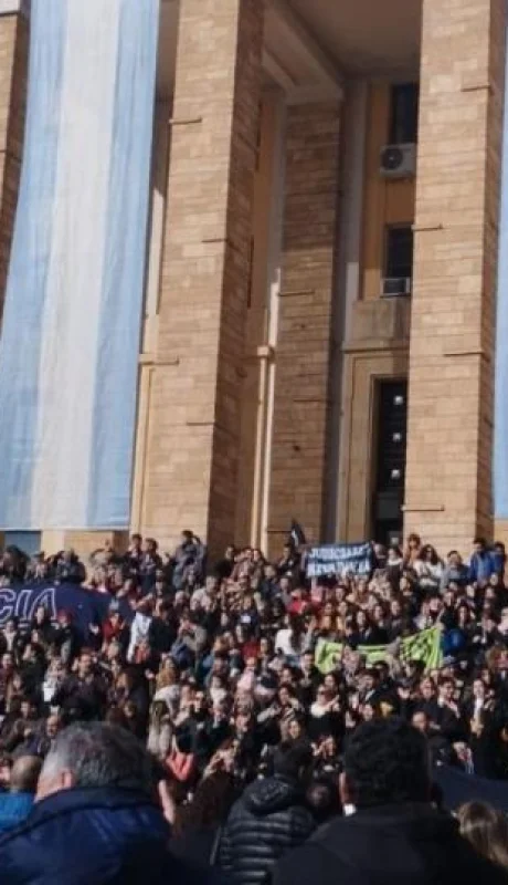 c747241c-5170-4183-aa81-86f18bfd55bb-jpg.