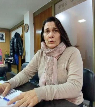 carina-sedano-sute-png.