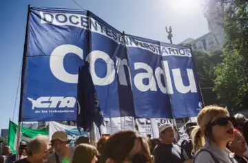 Paro docente: profesores universitarios reclaman por mejoras salariales