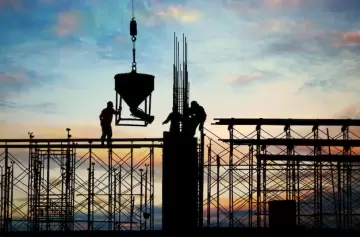 La construcción marcó una baja de 35,2% en junio, según el INDEC