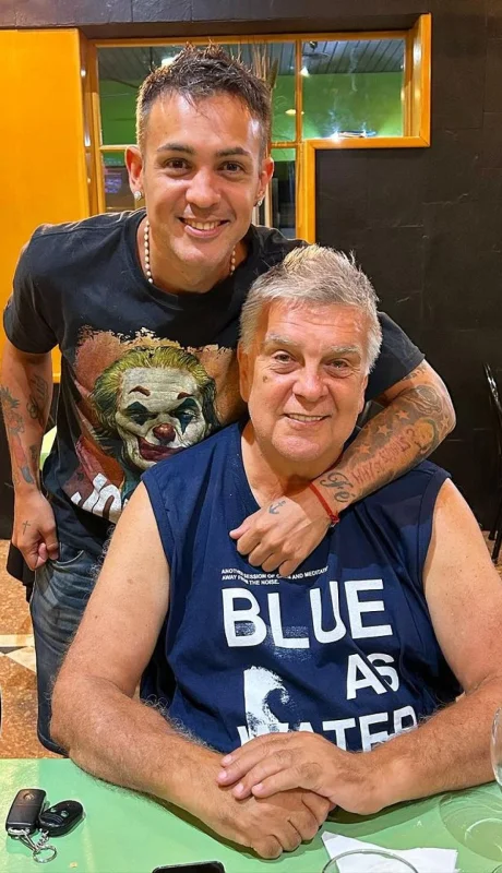 Facundo Ventura junto a su padre.
