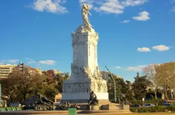 El monumento a los Españoles de Palermo fue destruído