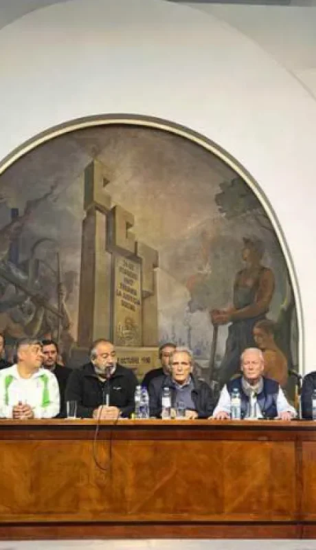 El rechazo unánime al proyecto oficial, que entre varios capítulos contempla reformas en la legislación laboral, llevó a votar la movilización.