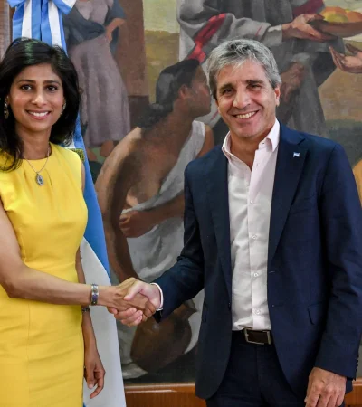 Nicolás Caputo en el FMI