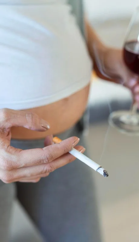 Si fumás, podés tener un embarazo ectópico como María Becerra