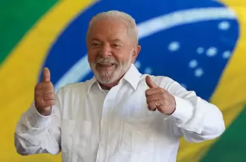 La tasa de desempleo cayó al 6,4% en Brasil y es la más baja de los últimos 11 años