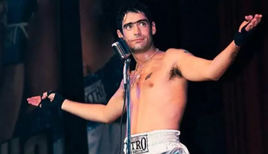 Sus discos eran los más vendidos e hizo llenar 13 Luna Park al ritmo del cuarteto en el 2000.