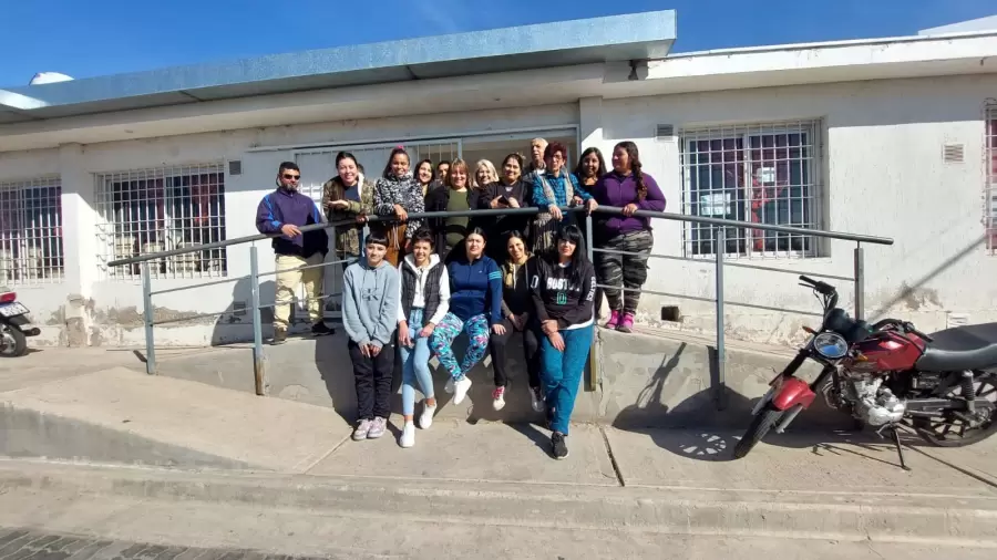 Empleados y voluntarios.