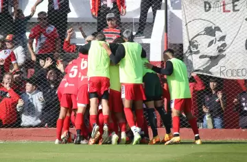El Deportivo Maipú volvió a sumar de tres y sueña con pelear el ascenso