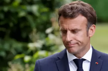 Macron adelantó elecciones legislativas tras el avance de la extrema derecha