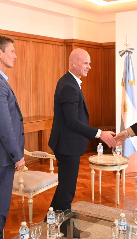 Empresarios australianos con Cornejo y Latorre.