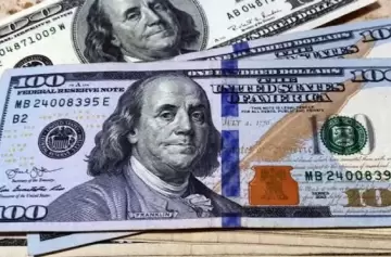 Dólar blue por las nubes: ¿a comprar o a vender?