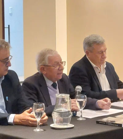 Mendoza la Fundación para el Desarrollo Nacional