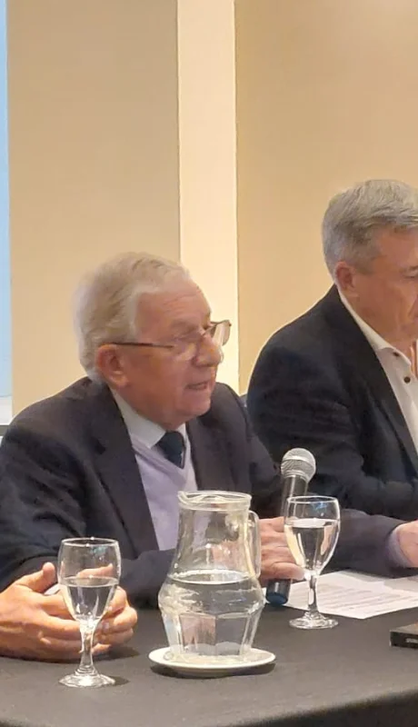 Mendoza la Fundación para el Desarrollo Nacional