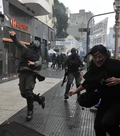 Los alrededores del Congreso, un campo de batalla