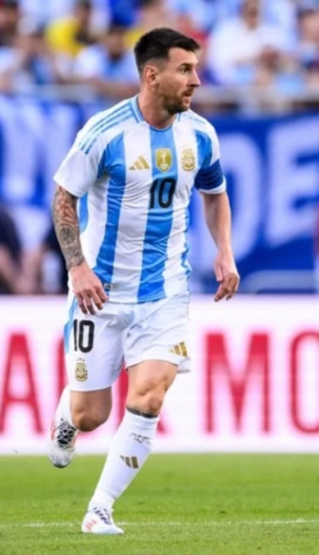 Messi ante Ecuador