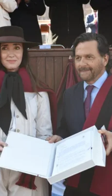 La Vicepresidente con el Gobernador de Salta en el homenaje a Güemes