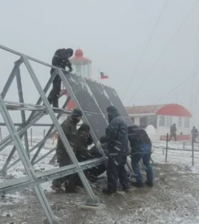 paneles_solares_armada_argentina_magallanes