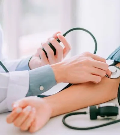 Presión arterial alta.