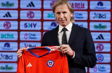 Gareca compara a Luciano Cabral con Bochini y analiza a otros chilenos en el fútbol argentino