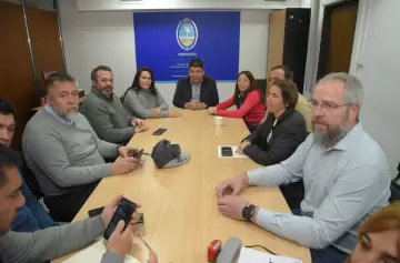 El Gobierno reabrió las reuniones con el SUTE y ofreció un nuevo aumento