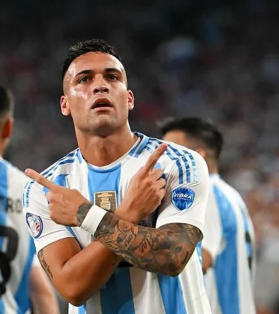 La Selección lo intentó hasta el final y Martínez marcó su gol, logrando tres puntos decisivos para Argentina.
