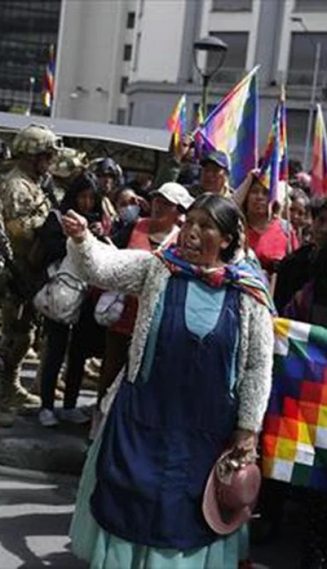 Fuertes tensiones se vivieron en las calles de La Paz