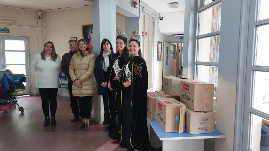 Directivos de CONIN, Cooperativa Eléctrica y Reinas vendimiales