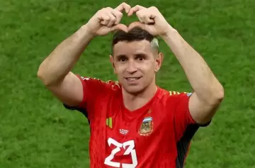 Mi papá es un Dibu: el emotivo posteo del arquero de la Selección