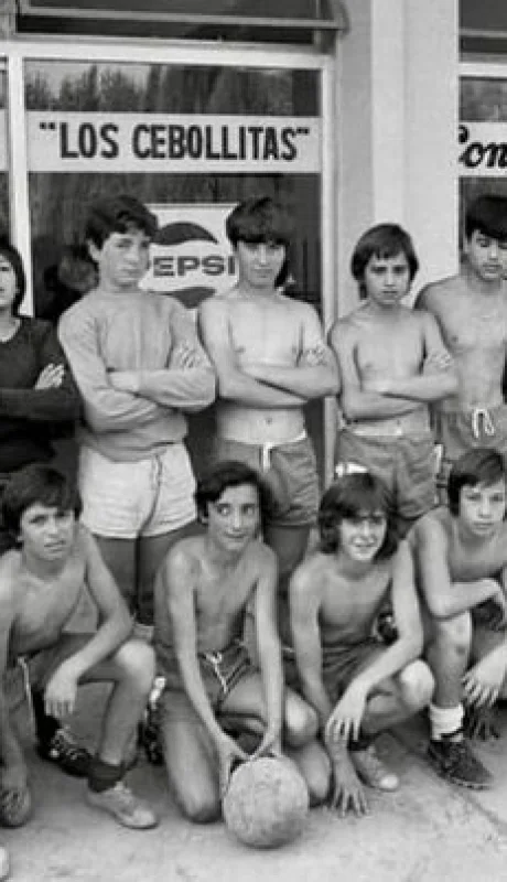 Diego es el primero de abajo a la izquierda