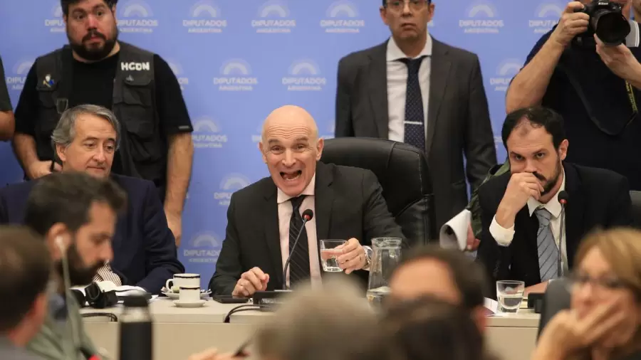 "Las puebladas alrededor del Congreso es algo que ya vimos hasta el cansancio en este país" (Alejandro Bongiovanni)