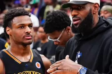 Historia en la NBA: LeBron James jugará con su hijo Bronny